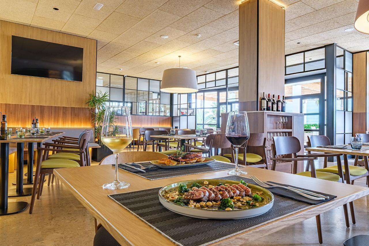 לה פינדה Oassium Hotel At Estival Park מראה חיצוני תמונה